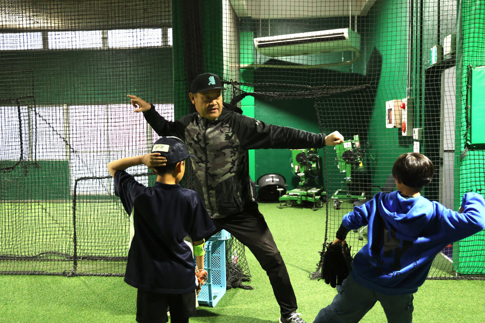 小3〜中3・江東 火曜日｜元巨人・福井敬治氏が指導！GXA野球教室 東京・江東大島 火曜日校