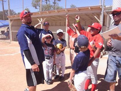 baseball-com1-258524[1]