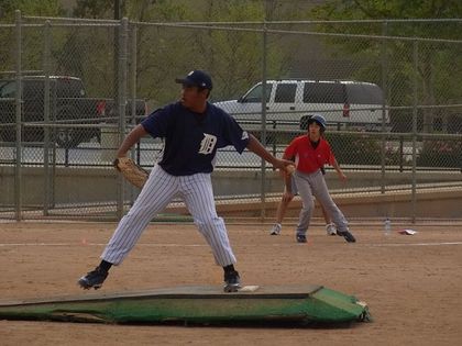 baseball-com1-229478[1]