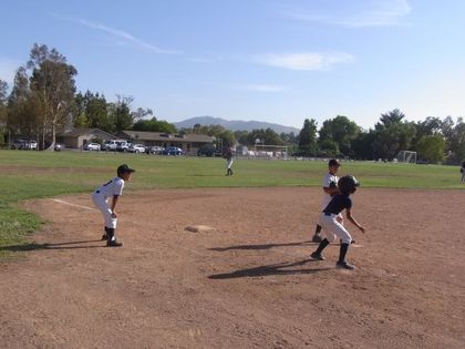 baseball-com1-420062[1]