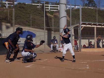 baseball-com1-229279[1]