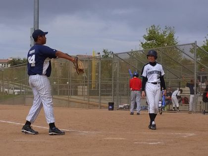 baseball-com1-229472[1]