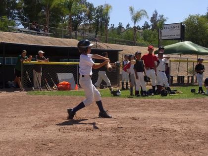 baseball-com1-420333[1]
