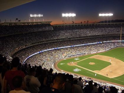 baseball-com1-229099[1]