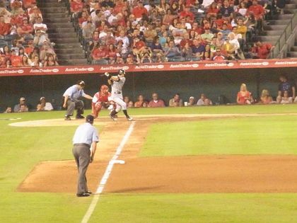 baseball-com1-258298[1]