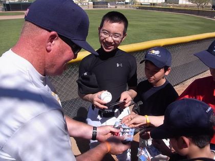 baseball-com1-229269[1]