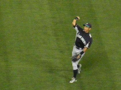 baseball-com1-228858[1]