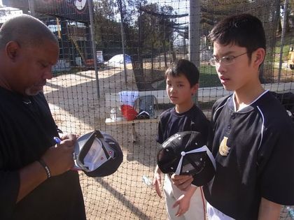 baseball-com1-228513[1]