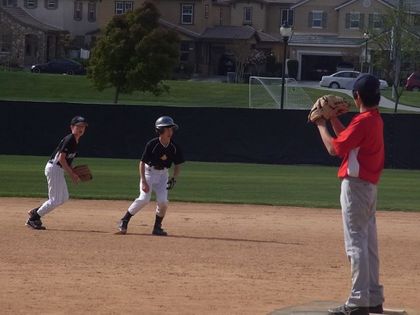 baseball-com1-229480[1]