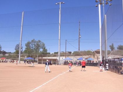 baseball-com1-258506[1]