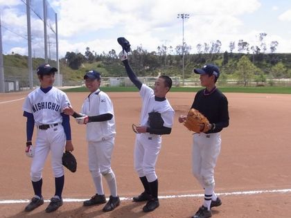 baseball-com1-311475[1]