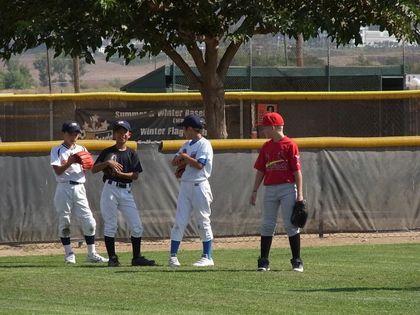 baseball-com1-339970[1]