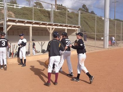 baseball-com1-311204[1]